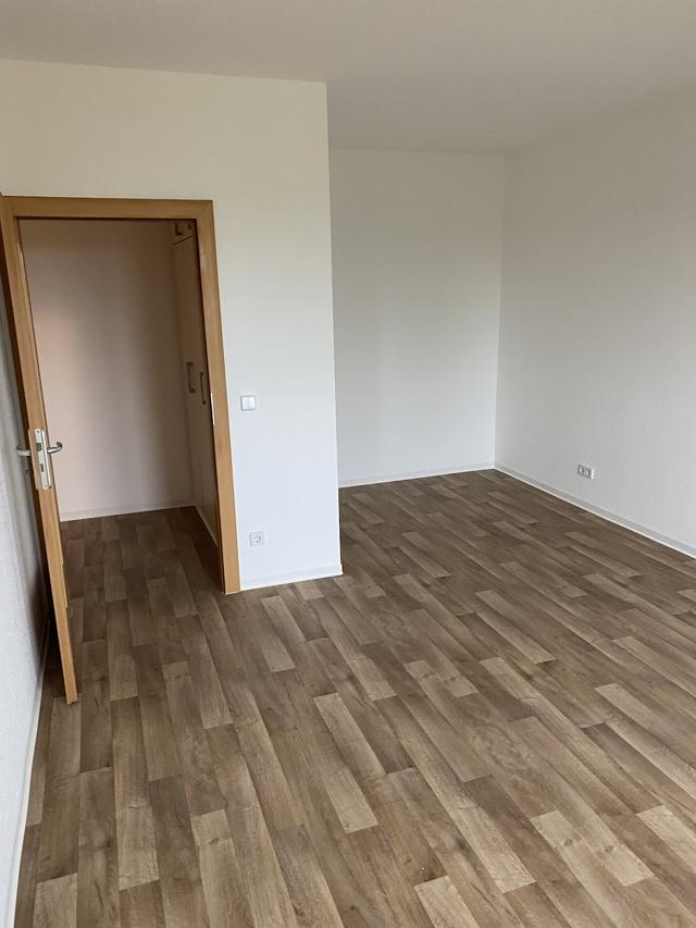 تصویر 1 Zimmer / 36,37 m² – Seniorenwohnung mit Duschbad und schickem Einbauschrank im Flur!