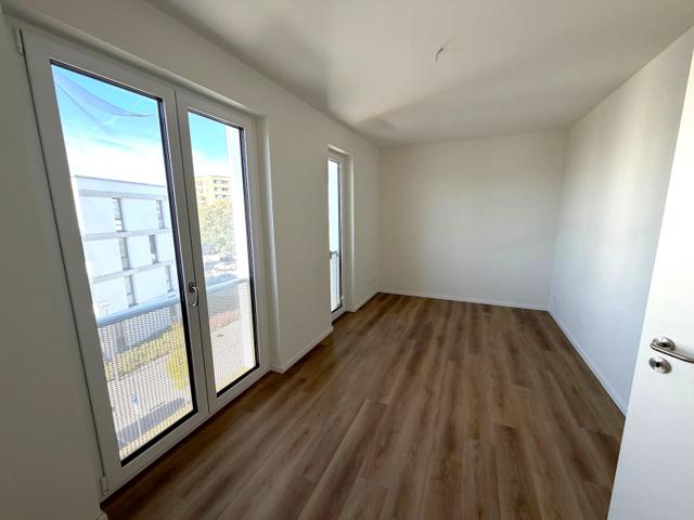 تصویر 2 Zimmer / 60,24 m² – Helle Dachgeschosswohnung mit Balkon!