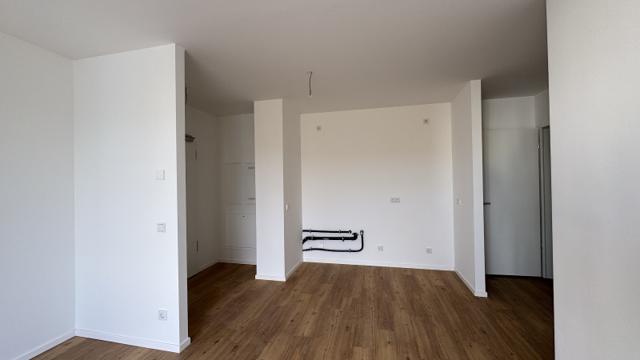 تصویر 2 Zimmer / 52,81 m² – Erstbezug: Helle 2-Zimmer-Wohnung mit Balkon mit WBS 100 für 2 Personen ÜBER 50²!
