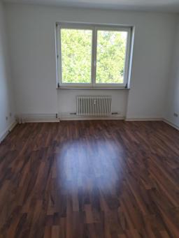 تصویر 3 Zimmer / 87,02 m² – Großzügig geschnittene 3-Zimmerwohnung mit Balkon!