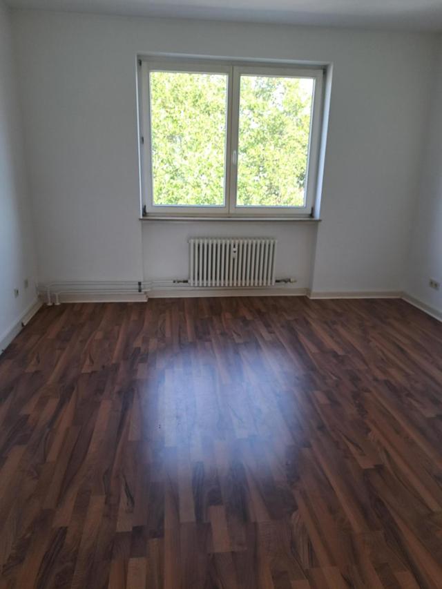 تصویر 3 Zimmer / 87,02 m² – Großzügig geschnittene 3-Zimmerwohnung mit Balkon!