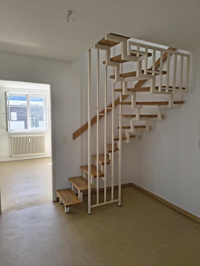 تصویر 5 Zimmer / 109,65 m² – WBS mit besonderem Wohnbedarf notwendig_Schöne Maisonettewohnung