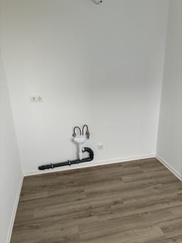 تصویر 1 Zimmer / 46,72 m² – moderne 1-Zimmer-Neubauwohnung in der Mittenwalder Str. 4