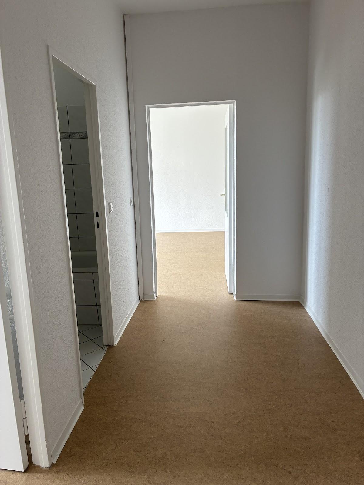 تصویر 2 Zimmer / 49,01 m² – Holzmindener Str. 26b, 4.G LI