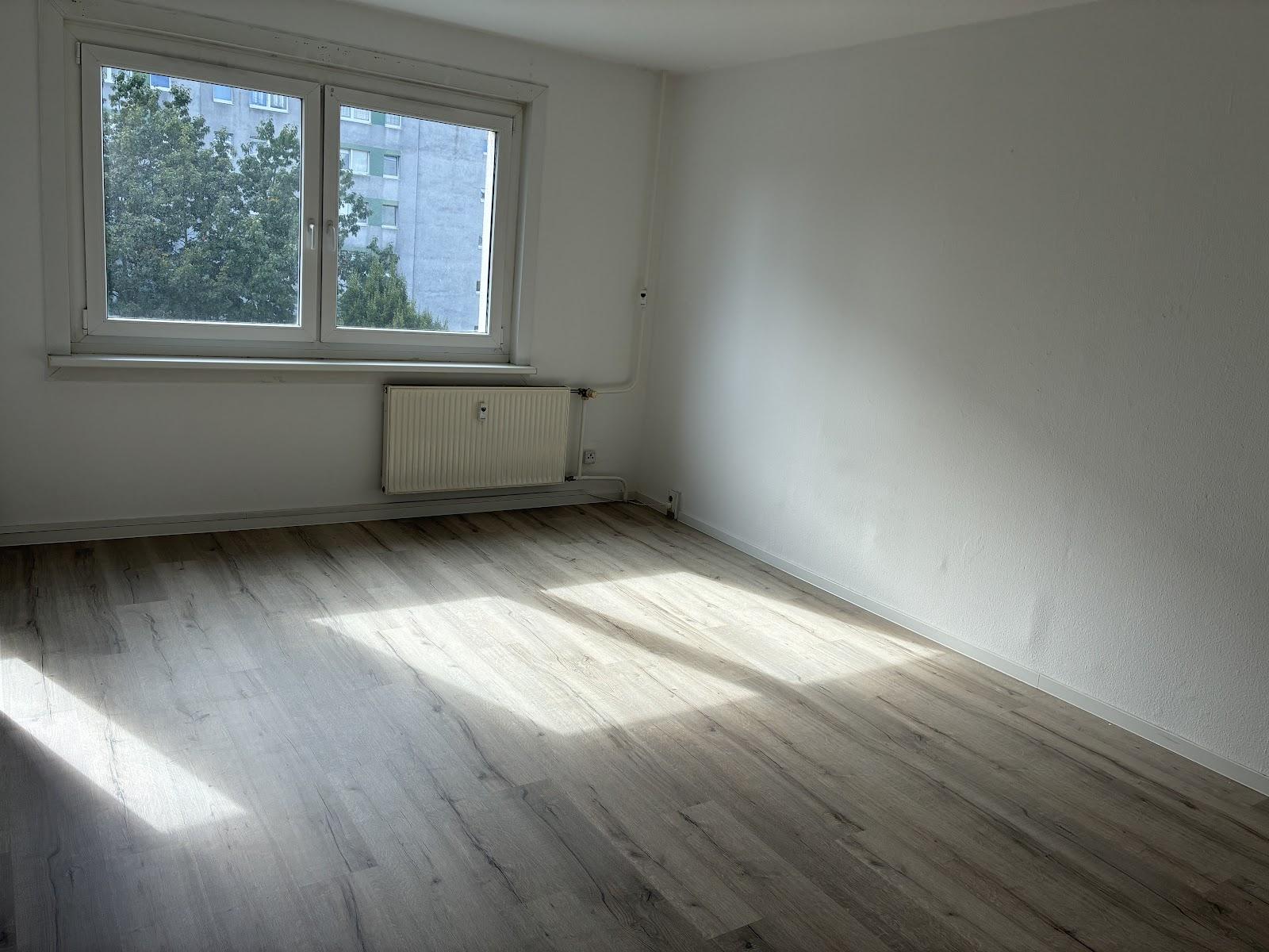 تصویر 1 Zimmer / 32,60 m² – helle 1-Zimmerwohnung in der Rabensteiner Str. 40