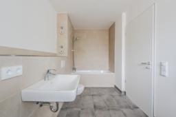 تصویر 3 Zimmer / 75,96 m² – Großzügige Wohnung im Erdgeschoss!
