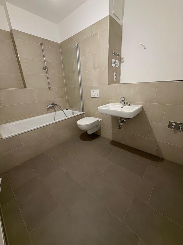 تصویر 4 Zimmer / 84,46 m² – Ihr Traumzuhause: 4 Zimmer mit Gäste-WC, Badewanne & Balkon