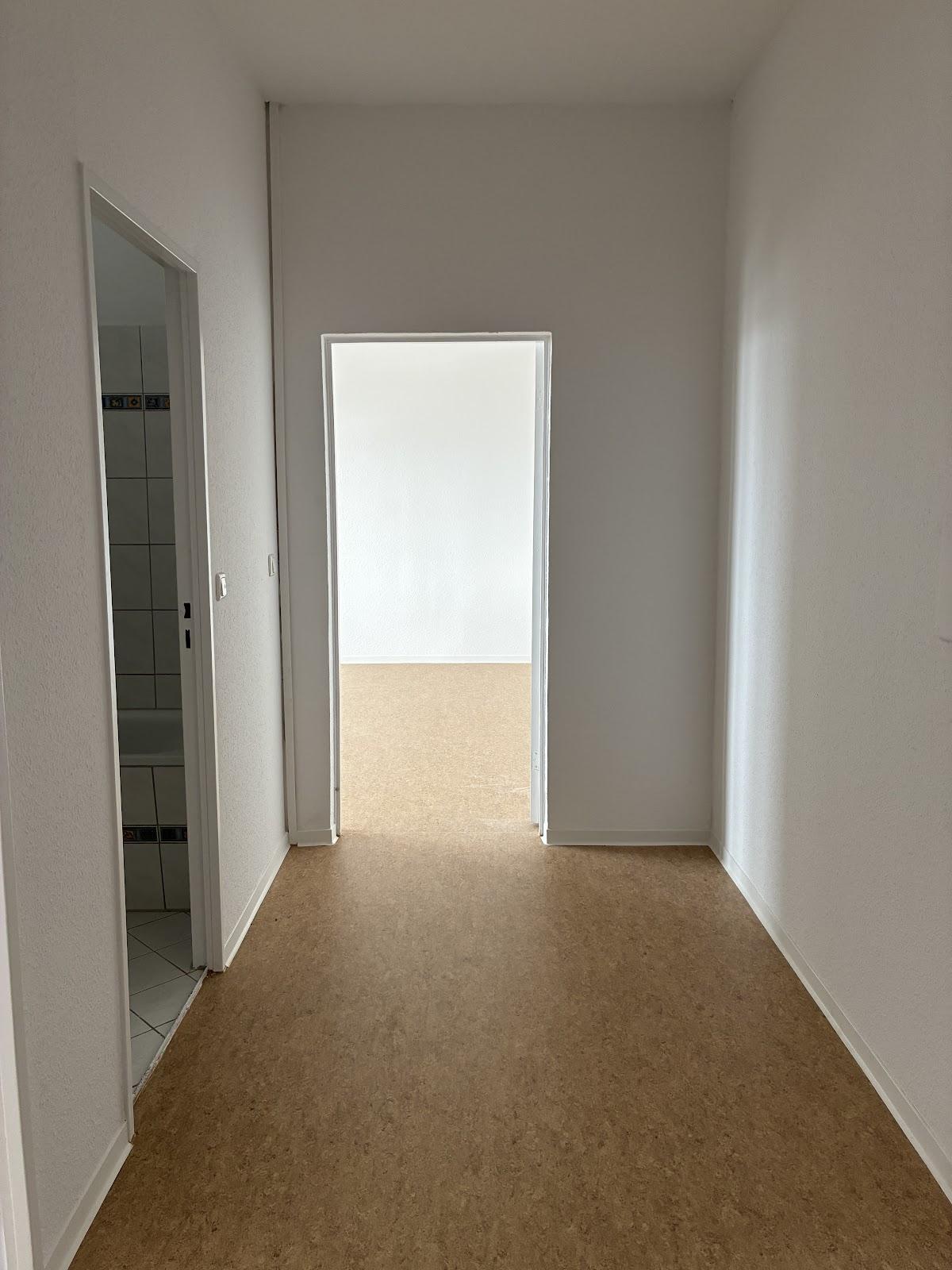 تصویر 2 Zimmer / 49,01 m² – Holzmindener Str. 28, 5.G LI