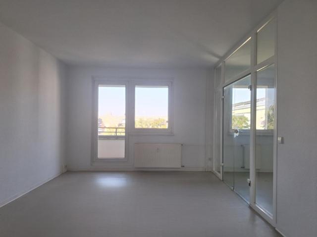 تصویر 2 Zimmer / 68,09 m² – Große 2-Raum-Wohnung mit Balkon