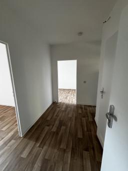 تصویر 3 Zimmer / 61,17 m² – Schönes 3 Zimmer Wohnung Nähe Helle Mitte, mit WBS zu vermieten