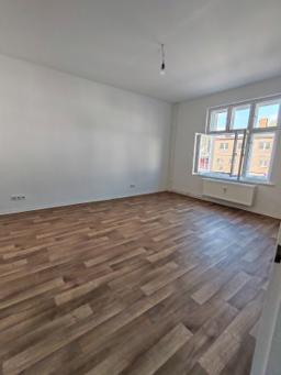 تصویر 2 Zimmer / 70,51 m² – Schöne 2 Zimmer Altbauwohnung direkt am S-Bahnhof Mahlsdorf