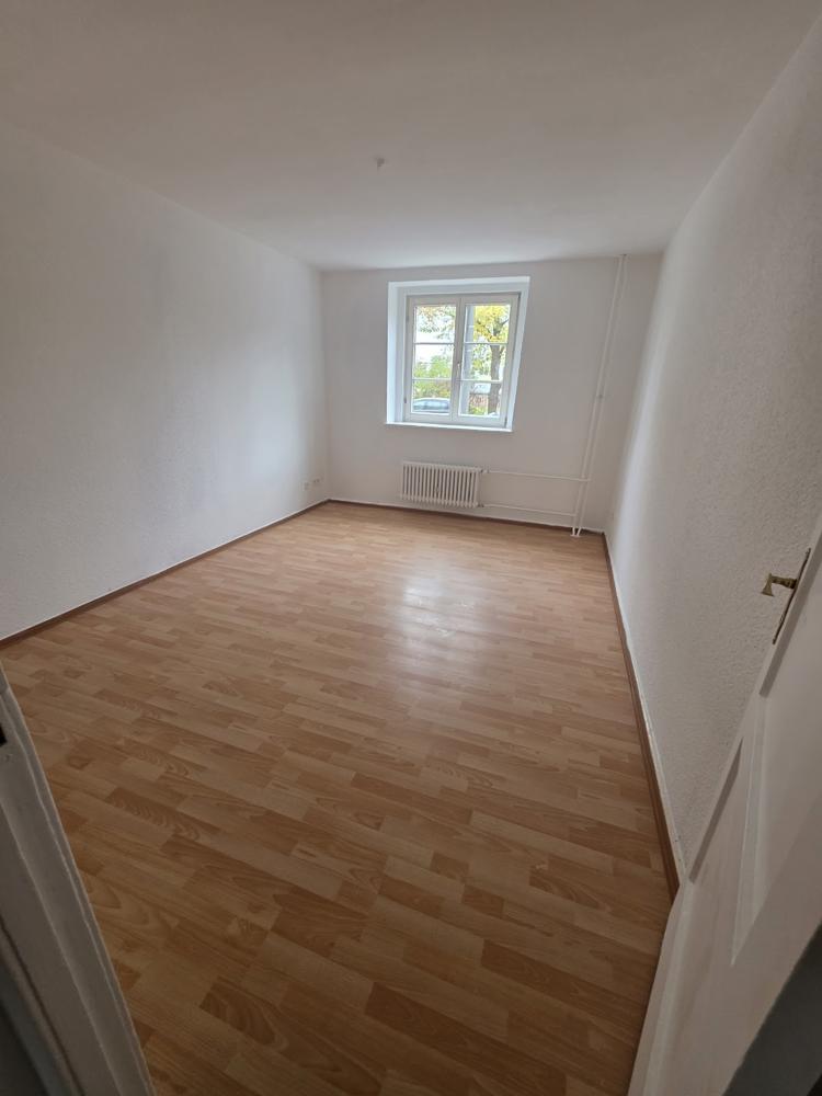 تصویر 2 Zimmer / 39,24 m² – WBS!!! frisch renovierte 2-Zimmerwohnung Neuköllnische Allee 99, EG LI