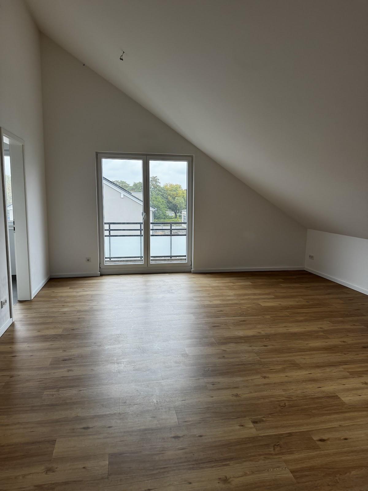 تصویر 2 Zimmer / 65,75 m² – Moderne Dachgeschosswohnung gesucht?