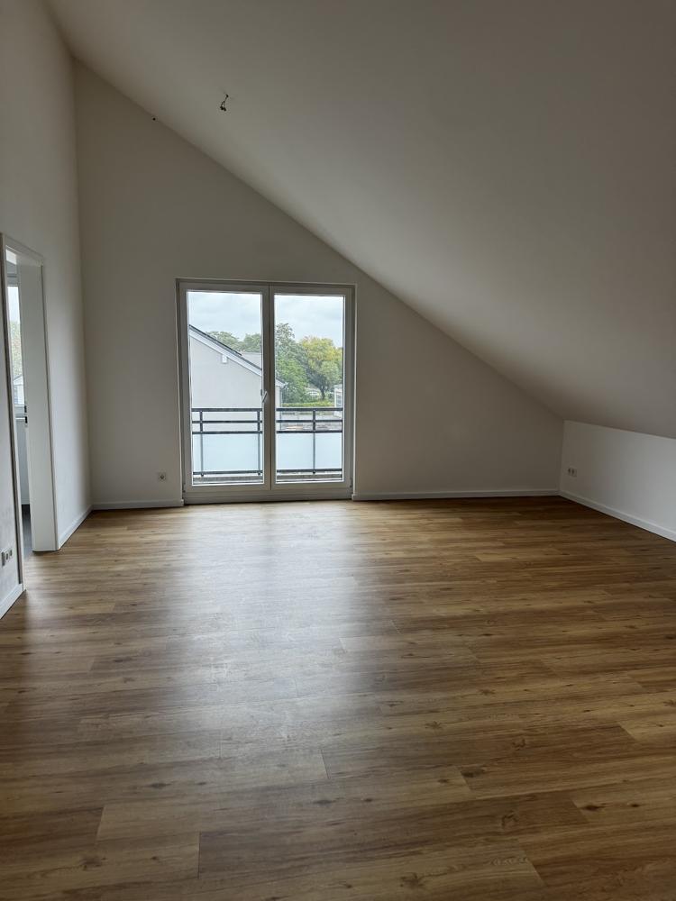 تصویر 2 Zimmer / 65,75 m² – Moderne Dachgeschosswohnung gesucht?