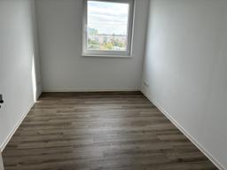 تصویر 4 Zimmer / 84,84 m² – schöne 4-Zimmer-Neubauwohnung in der Mittenwalder Str. 10