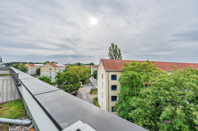 تصویر 4 Zimmer / 88,30 m² – Dachterrasse mit Badewanne und Gäste-WC in Treptow!