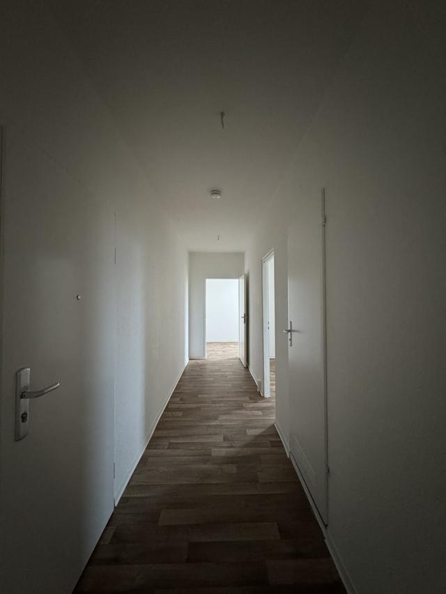 تصویر 4 Zimmer / 75,70 m² – Attraktive 4-Zimmer-Wohnung in direkter Nähe zu den Gärten der Welt