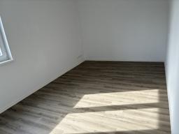 تصویر 4 Zimmer / 84,14 m² – schöne 4- Zimmer-Neubauwohnung in der Mittenwalder Str. 10