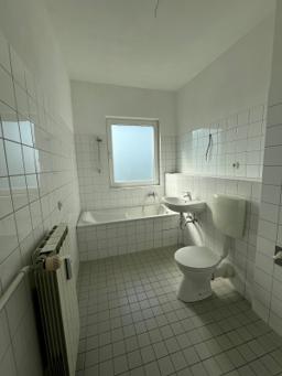 تصویر 3 Zimmer / 79,46 m² – WBS mit besonderem Wohnbedarf 3- Zimmer, Lehmusstr. 18, 3.G LI