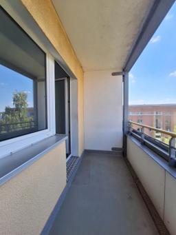 تصویر 2 Zimmer / 68,09 m² – Große 2-Raum-Wohnung mit Balkon