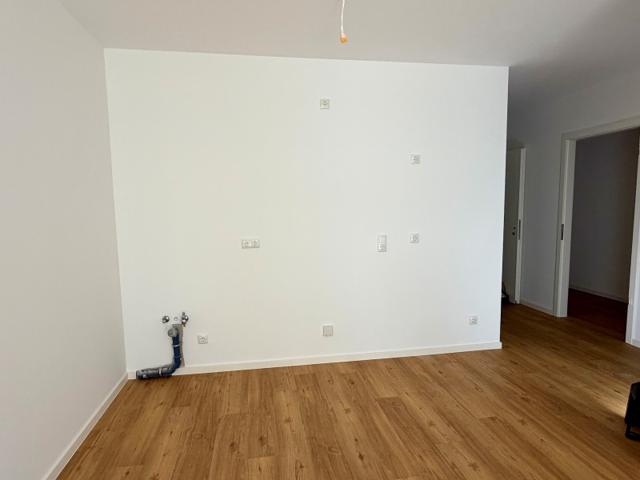 تصویر 2 Zimmer / 55,86 m² – Suche: WBS 220 | Biete: 2-Zimmer-Neubauwohnung in Buckow