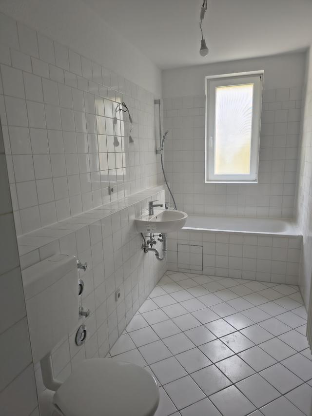 تصویر 2 Zimmer / 46,71 m² – WBS 100/140 * Rodenkirchener Str. 25, 1.G RE