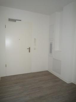 تصویر 2 Zimmer / 67,87 m² – schöne 2-Zimmer-Wohnung mit Terrasse in der Zossener Str. 151