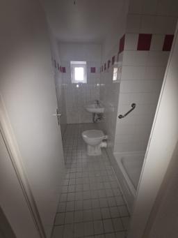 تصویر 2 Zimmer / 39,24 m² – WBS!!! frisch renovierte 2-Zimmerwohnung Neuköllnische Allee 99, EG LI