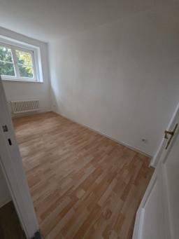 تصویر 2 Zimmer / 39,24 m² – WBS!!! frisch renovierte 2-Zimmerwohnung Neuköllnische Allee 99, EG LI
