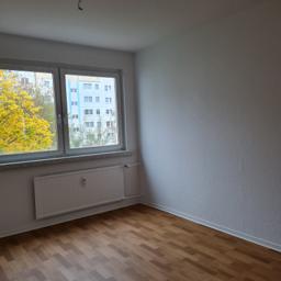 تصویر 3 Zimmer / 78,41 m² – Schöne 3-Raum-Wohnung - Peter-Edel-Str. 13 im Erdgeschoss unweit Gärten der Welt