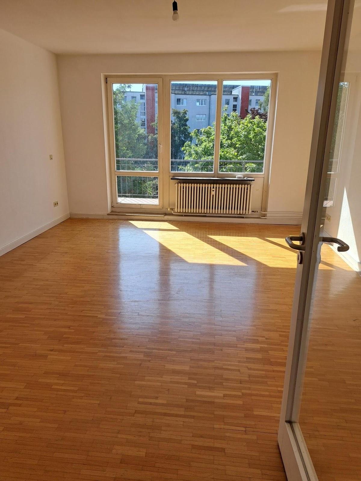 تصویر 3 Zimmer / 87,02 m² – Großzügig geschnittene 3-Zimmerwohnung mit Balkon!
