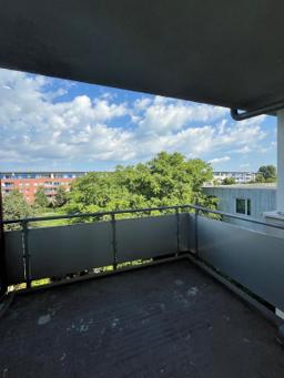 تصویر 3 Zimmer / 79,46 m² – WBS mit besonderem Wohnbedarf 3- Zimmer, Lehmusstr. 18, 3.G LI