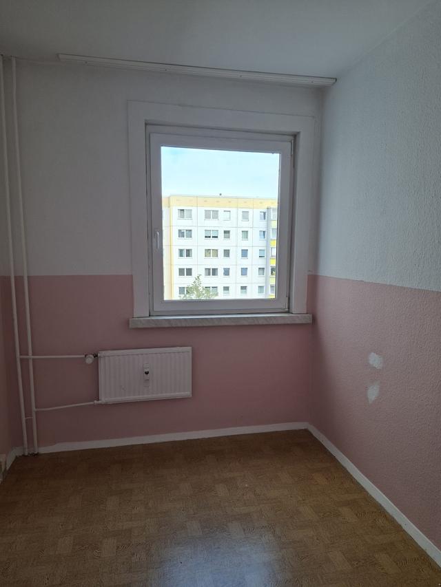 تصویر 4 Zimmer / 75,70 m² – Erich-Kästner-Str. 4 / 4-Raum-Wohnung 03. OG - Malerarbeiten notwendig