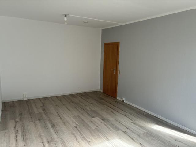 تصویر 1 Zimmer / 32,60 m² – helle 1-Zimmerwohnung in der Rabensteiner Str. 40