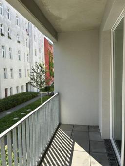 تصویر 3 Zimmer / 74,84 m² – moderne 3- Zimmer Wohnung in ruhiger Lage, Otto-Franke-Str. 70 HH, 1.OG LI
